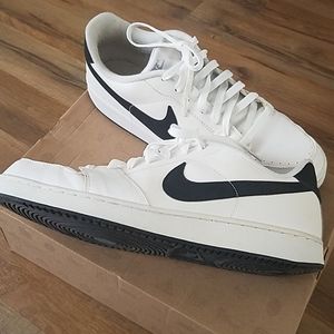 Mens Nike shoes